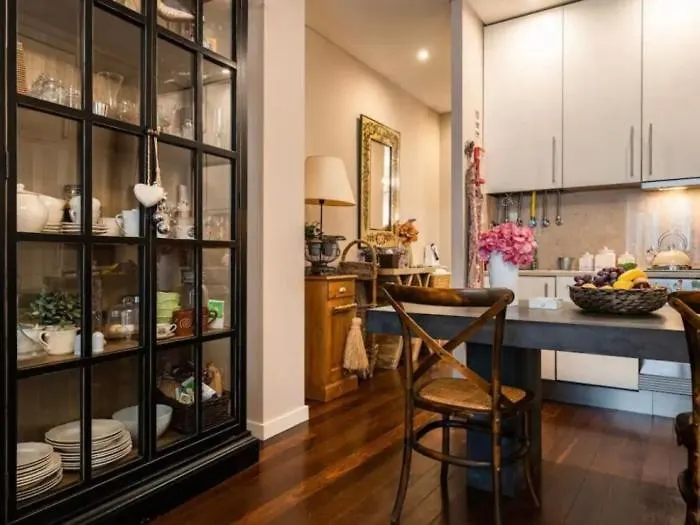 Bella'S Charming Home At Trendy Chiado Lizbona Portugalia