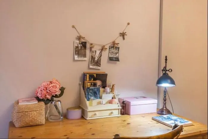 Bella'S Charming Home At Trendy Chiado Lizbona 0*,